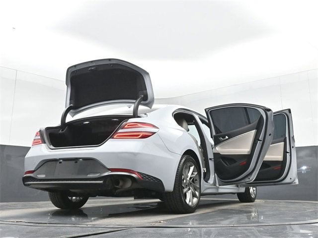 2022 Genesis G70 2.0T