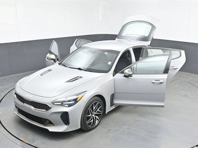 2023 Kia Stinger GT-Line