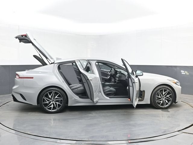 2023 Kia Stinger GT-Line