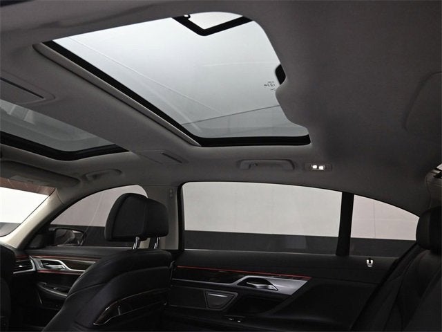 2020 BMW 7 Series 740i xDrive