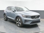 2023 Volvo XC40 B4 Ultimate Bright Theme