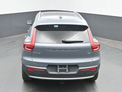 2023 Volvo XC40 B4 Ultimate Bright Theme