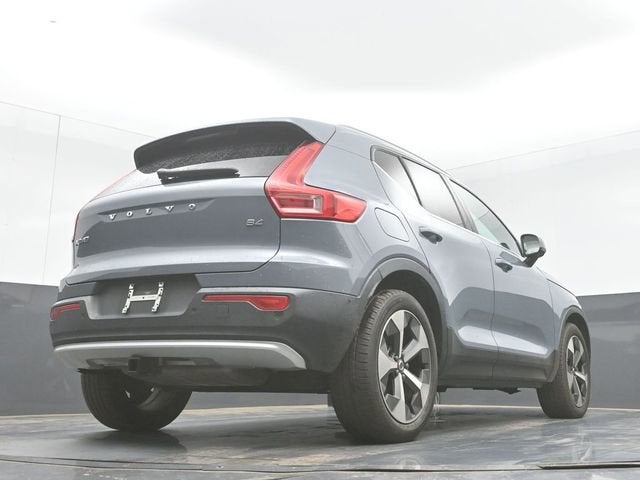 2023 Volvo XC40 B4 Ultimate Bright Theme
