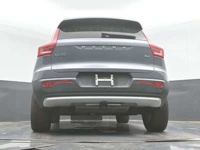 2023 Volvo XC40 B4 Ultimate Bright Theme