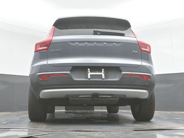 2023 Volvo XC40 B4 Ultimate Bright Theme