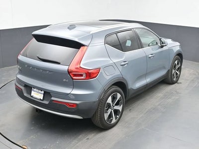 2023 Volvo XC40 B4 Ultimate Bright Theme
